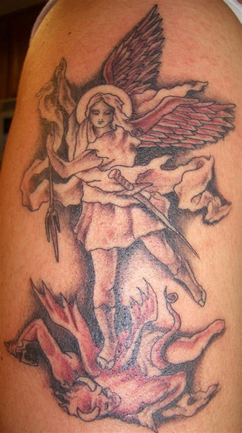 Cool Angel Tattoo Designs For Women 2012