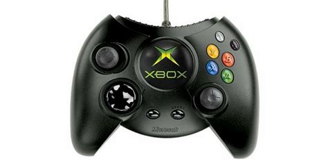 Here's how turn your xbox 360 controller on by pressing and holding the guide button. Original Xbox Controller Was "Embarrassingly Enormous," Co ...