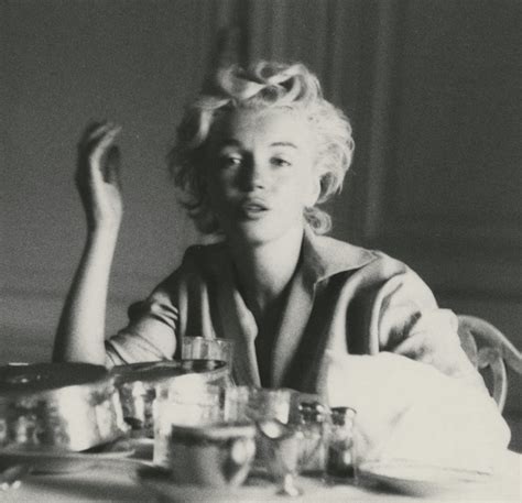 Marilyn monroe no makeup still looks gorgeous. Classic Hollywood #50 - Marilyn Monroe Without Makeup