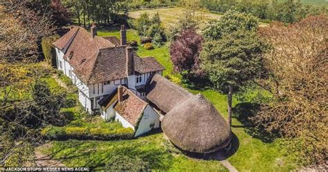 Five Bedroom Kent Farmhouse With Its Own Lake Said To Be Built For A