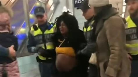 Winningbrain S Blog Fox News Pregnant Woman Dragged Off Subway Train By Swedish Guards Sparks