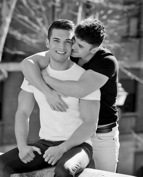 Beaux Couples Cute Gay Couples Men Kissing Same Sex Couple Boy Pictures Man In Love Good