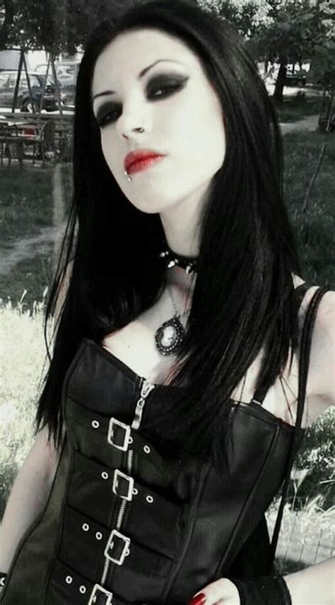 the perfect darkness gothic girls goth beauty dark beauty steampunk dark fashion gothic