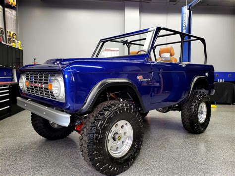 Super Cool 66 Bronco Sema 2019 Build Ready To Help Kids Ford