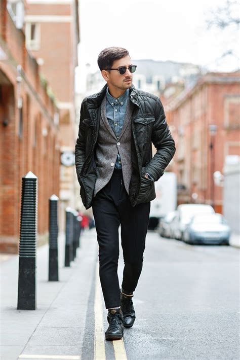 Pin By Dotty Gevers On Photo Shoot Ideas Urban Male