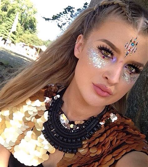 Festival Glitter And Jewels Beau Maquillage Maquillage Coachella
