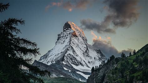 Amazing Mountain Peak 1280 X 720 Hdtv 720p Wallpaper