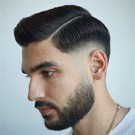 Inspirasi 25 Potongan Rambut Taper Fade Untuk Pria Berpotongan Bersih