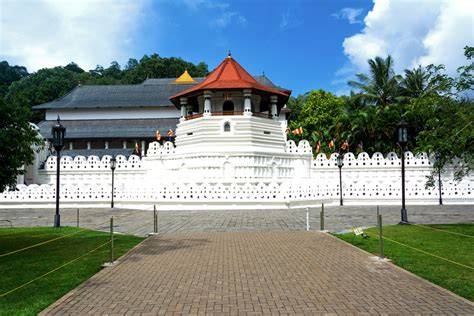 The Temple Of The Tooth Relic In Kandy Sri Lanka 2022