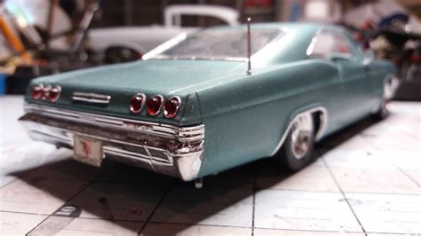 1965 Chevy Impala Plastic Model Car Kit 125 Scale 85 4190