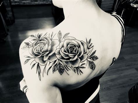 Rose Shoulder Tattoo In Black And Shading Rose Shoulder Tattoo