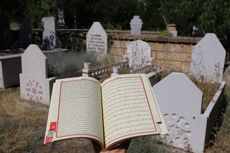 Kabir ziyaretinde okunacak dualar neler Mezar başında okunan surelerin