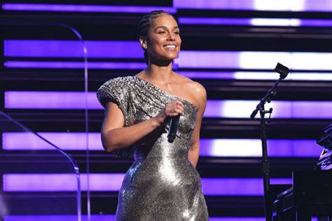 Alicia Keys Arrasa En Los Billboard Music Awards 2020 Jarochos