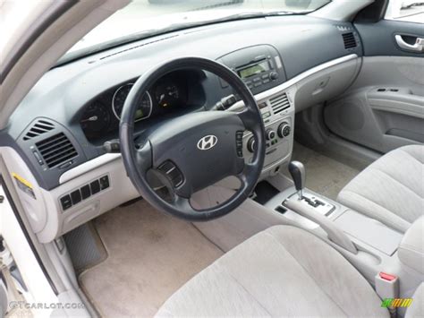 Maximize the luxurious interior of the sonata with available ambient lighting. Gray Interior 2006 Hyundai Sonata GL Photo #50301960 ...