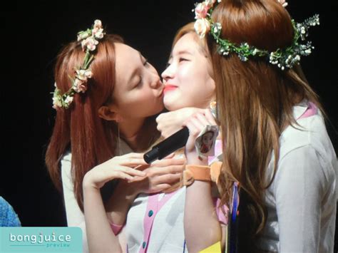 Nayeon Lips Kiss Dahyun Random Onehallyu