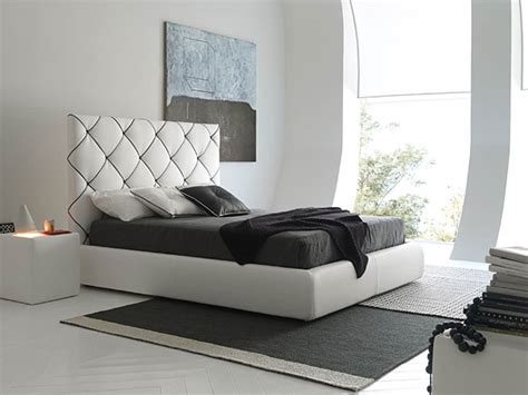 Testata letto in pelle bianca trapuntata e con. letto ecopelle Archivi - LETTO CONTENITORE