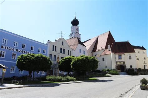 Kirchenburg Mit Wallfahrtskirche Und Kirchenmuseum
