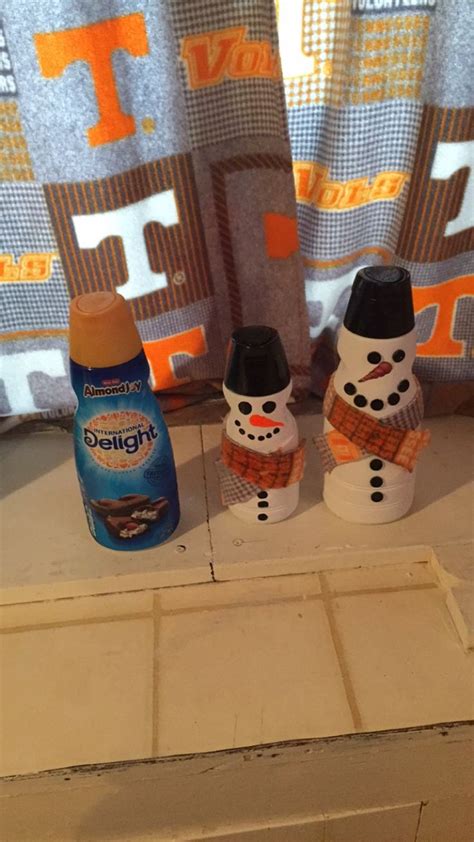 Snowmen I Made Out Of Coffee Creamer Containers Coffee Creamer