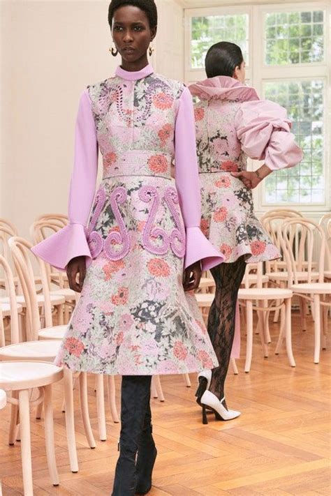 Patou Spring 2021 Ready To Wear Collection Fashion Show Chic Evening