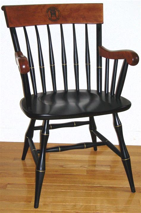 Free shipping on orders over $35. Traditional Chairs sells chair, rocker, chairs, rockers ...