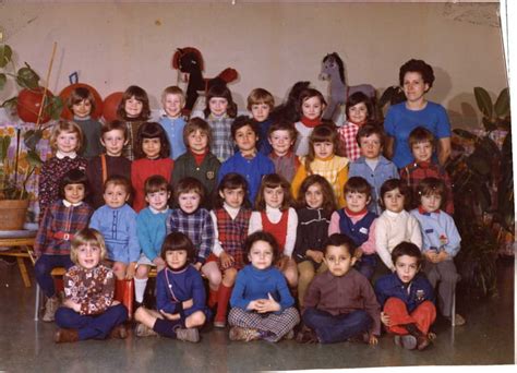 Photo De Classe Inconnu De 1973 Ecole Les Rochers Copains Davant