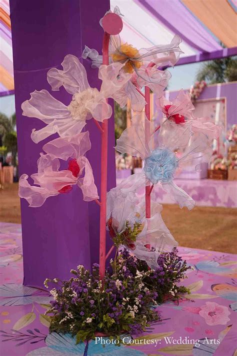 Glitzy Wedding, White Wedding Ceremony, All White Wedding, Wedding Art