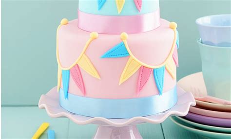 Fold it to look how you want it, and place it on the cake immediately if you want it to mold against the side of a cake in a particular pattern. How to Make Fondant | Easy Recipe and Cake Decorating Tips