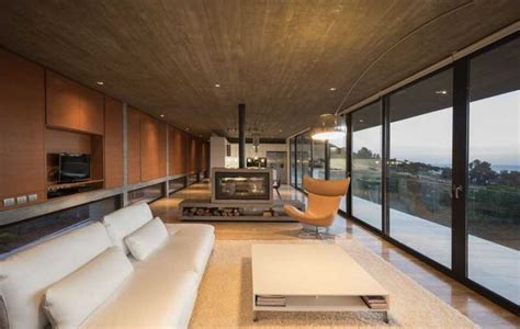 Reinforced Concrete House By Felipe Assadi Arquitectos