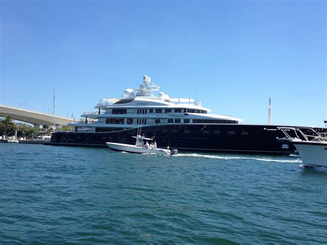 Spielbergs 200 Mil 282 Ft Yacht The Hull Truth Boating And Fishing