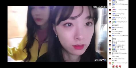 데우기 귀찮다고 시켜먹으려는 불속성 효녀. 유나땅 스타하기전엔 야방해도 못생겼단 소리는 안들었는데
