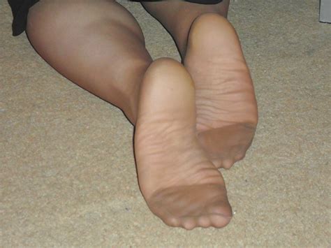Tanya Showing Her Nylon Feet Tights Pantyhose Stockings