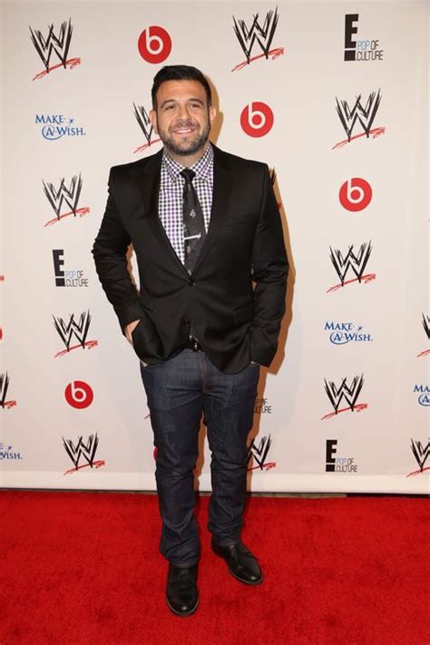 Food' star apologizes for twitter rant the travel channel put adam richman's new show on hold after a heated war of words on twitter and instagram. Man V Food Adam Richman sheds 4 stone