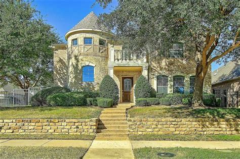 Maybe you would like to learn more about one of these? 5526 Braemar Dr, Frisco, TX 75034 | MLS# 14534765 | Redfin