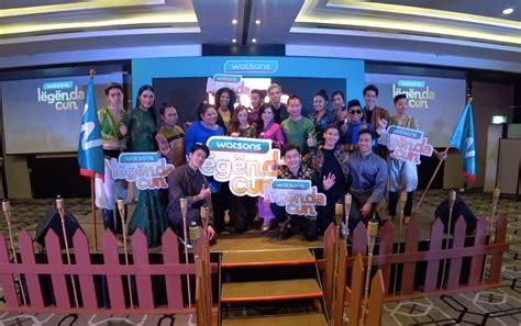 Berikut ialah senarai filem malaysia berdasarkan kutipan daripada perbadanan kemajuan filem nasional (finas). Filem Epik Digital Legenda Cun Watsons Malaysia Raya 2017
