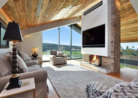 Browse the collection of solid & engineered wood flooring at homebase and create a beautiful look in your home. Flooring Project 17 - Leicestershire | The Main Company