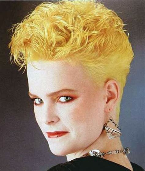23 Womens Hairstyles From The 80s Hairstyle Catalog