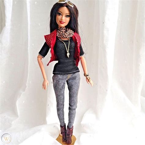 Barbie Life In The Dreamhouse Fashionista Style Glam Luxe Raquelle Doll