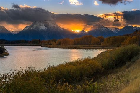 Premium Photo Beautiful View Of Oxbow Bend Turn Out In Grand Teton