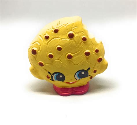 Shopkins Season 10 Ce 035 Kooky Cookie Rare Loose