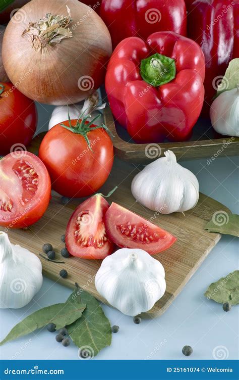Vegetables Vertical Stock Photo Image Of Garlic Farm 25161074