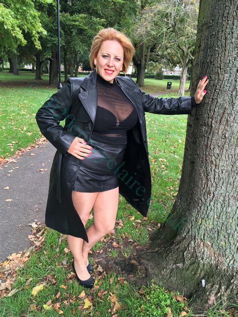 Tw Pornstars Curvy Claire Twitter Catch My New Youtube Video A Windy Walk In A Leather Mini