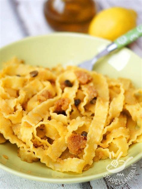 Oggi reginette salsiccia e melanzane 1 melanzana gr. Reginette al tonno con capperi e limone | Ricetta ...