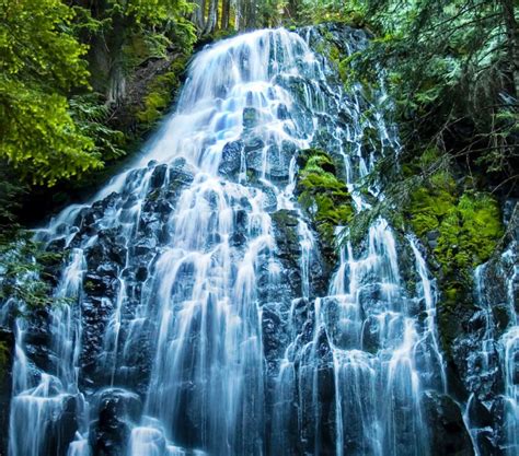 8 Beautiful Usa Waterfalls You Must Visit Inspired Luv