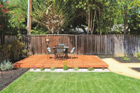 10 Beautiful Easy Diy Backyard Decks With Images Deck Landscaping