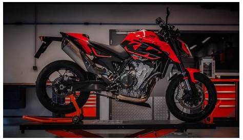 KTM 890 Duke Tech 3 MotoGP edition launched | Shifting-Gears