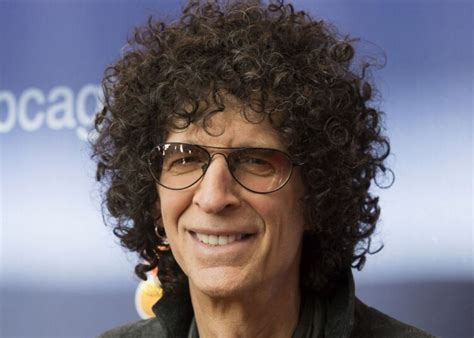 The Black Players Wont Come Over And Say Hello Howard Stern Accuses Knicks Players Of Being