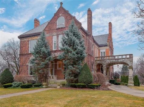 Hinsdale House With A Role In Movie ‘backdraft For Sale Crains