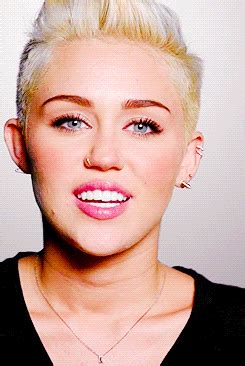 In Gifs Celebs Celebrities Miley Cyrus Animated Gif Find Image