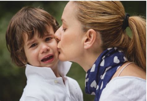 Proof Kissing A Boo Boo Better Really Does Work Mouths Of Mums