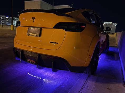 Tesla Model Y Performance Inozotek Full Wrap Papaya Orange Coaterz